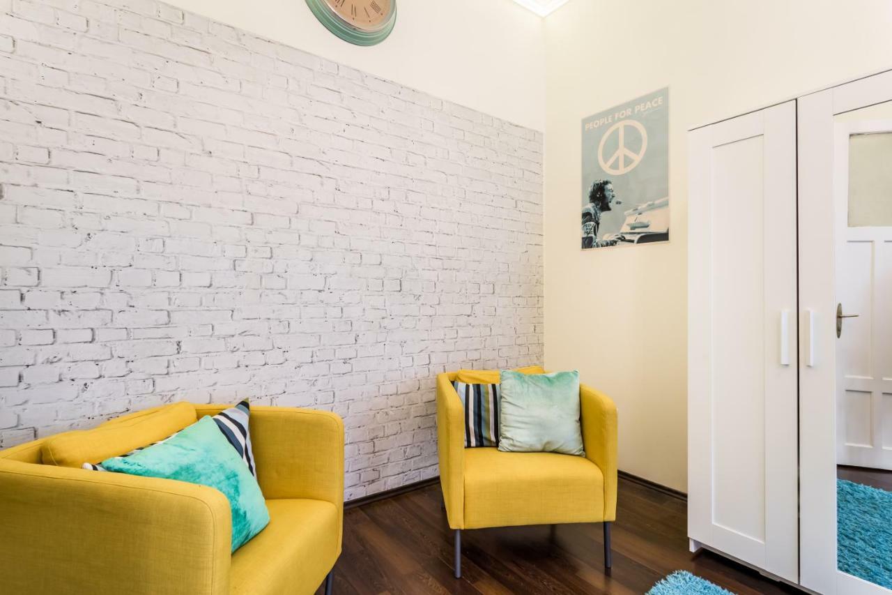 Pop Arts Studios Apartment *